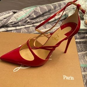 Christian Louboutin! Size 39.5